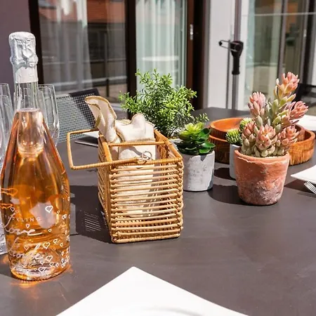 Huswell - Sunny In With Big Terrace Knokke-Heist